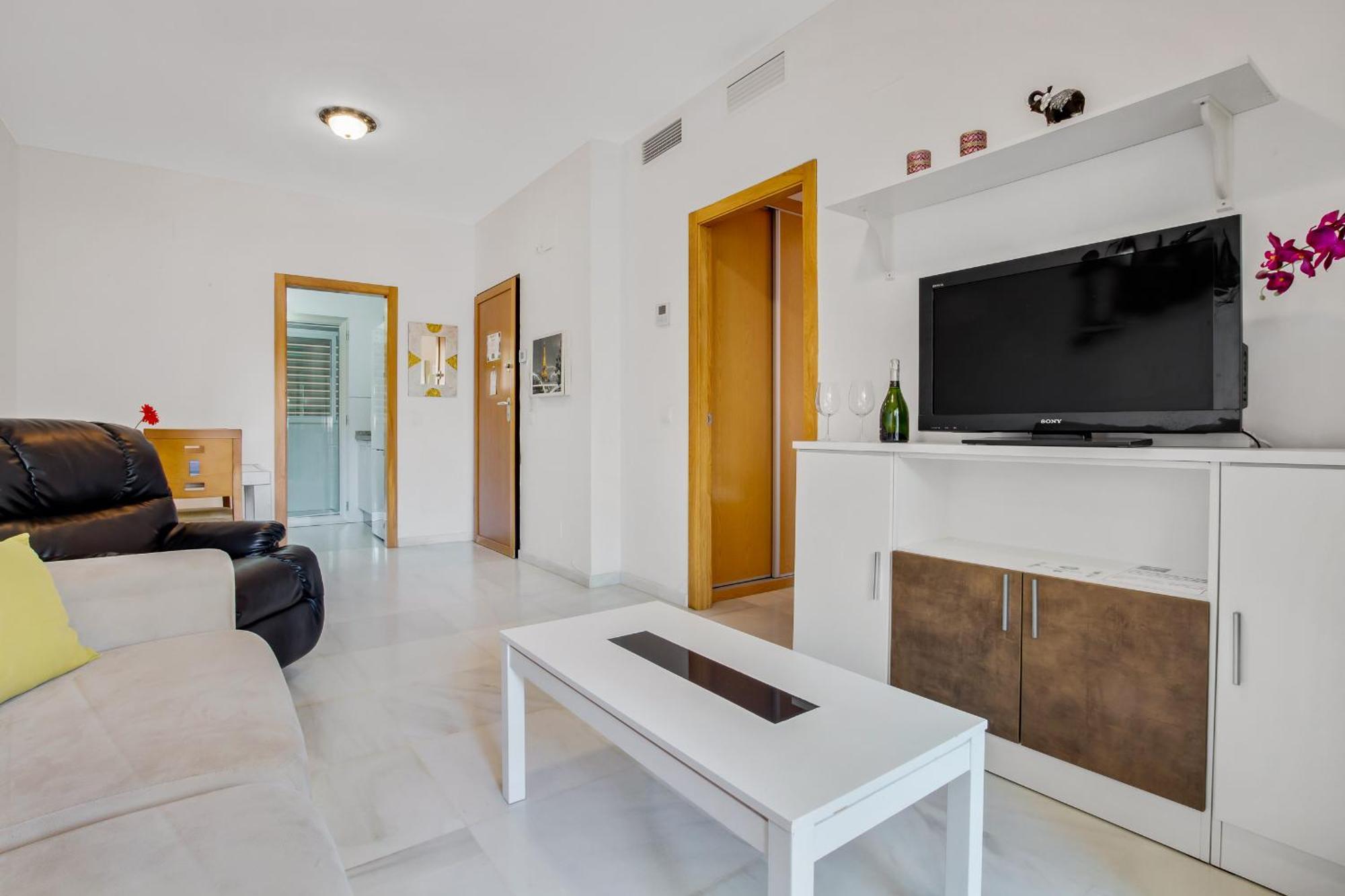 Golondrina By Ivi Real Estate Apartment Torremolinos Luaran gambar